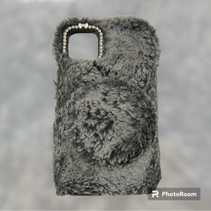 iphone 11 fluffy phone case with attachable mirror
